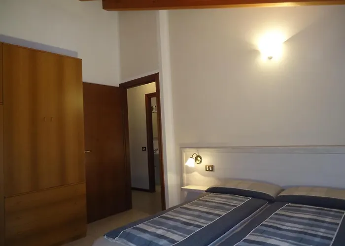 Casa Enrica Typ E2 شقة كْروني